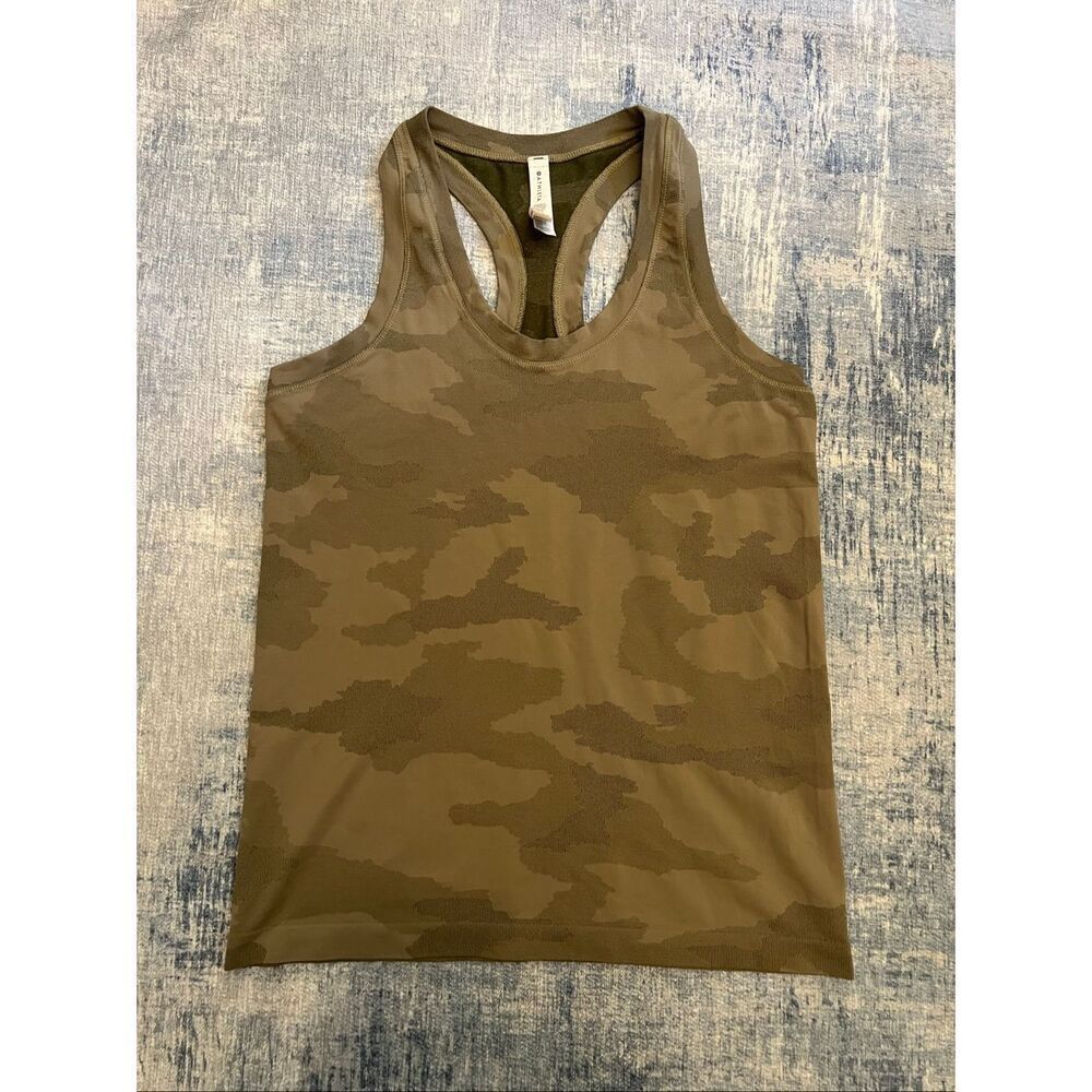 Athleta Green Momentum Seamless Camo Tank Top Women's Medium